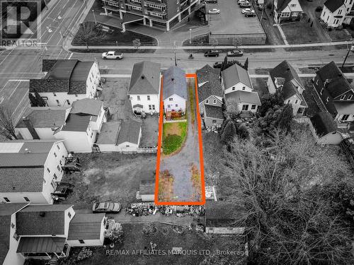 Lot lines approximate only - 140 Adolphus Street, Cornwall, ON -  With View