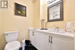 Main Bathroom - 