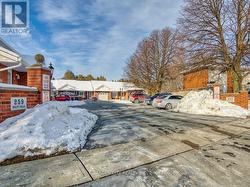 7 - 259 SCOTT STREET  St. Catharines (Vine/Linwell), ON L2N 1H9