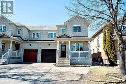 384 FLAGSTONE WAY  Newmarket, ON L3X 2R3