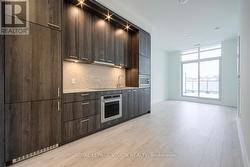 218 - 858 DUPONT STREET  Toronto, ON M6G 0C1