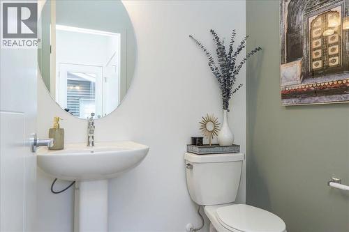 540 Legacy Circle Se, Calgary, AB - Indoor Photo Showing Bathroom