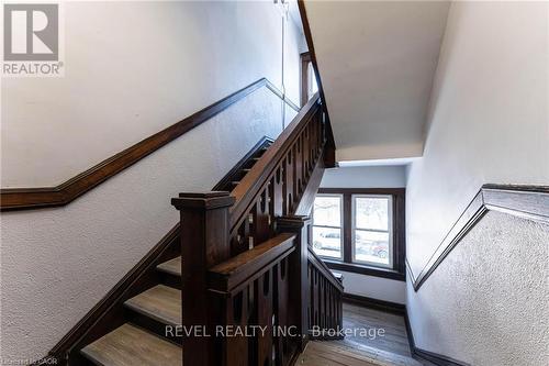 25 West Avenue S, Hamilton, ON - Indoor Photo Showing Other Room