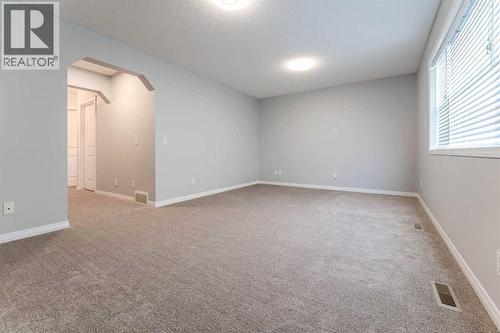 10 Everglen Crescent Sw, Calgary, AB - Indoor Photo Showing Other Room