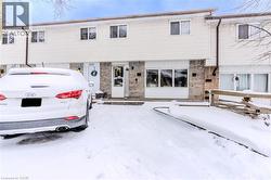 523 PARKVIEW Crescent Unit# 9  Cambridge, ON N3H 4Z9
