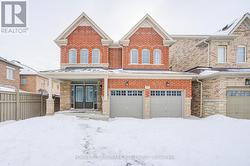 9 ROTONDO CRESCENT  Vaughan, ON L4H 4R1