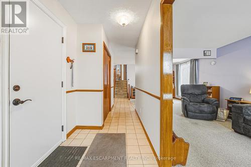 43 Everest Street, Hamilton, ON - Indoor Photo Showing Other Room