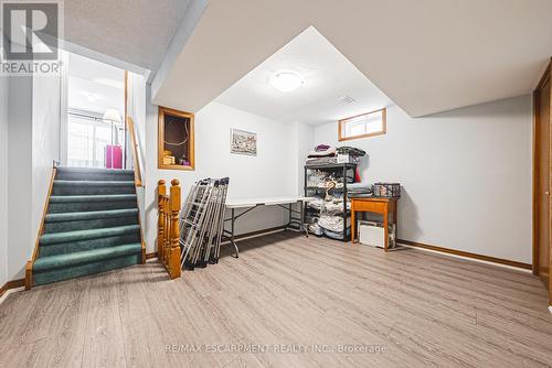 43 Everest Street, Hamilton, ON - Indoor Photo Showing Other Room