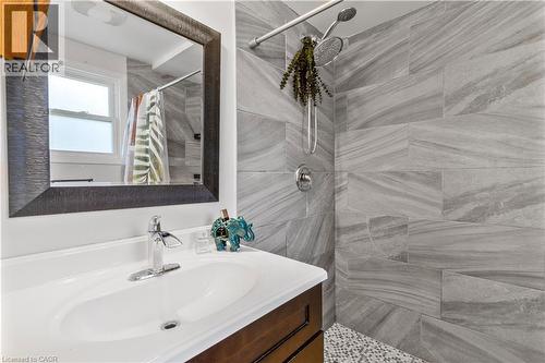1177 Bellview Street, Burlington, ON - Indoor Photo Showing Bathroom