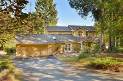 1470 Honeysuckle Pl  North Saanich, BC V8L 5J8