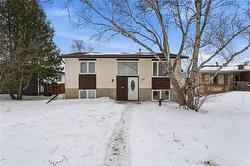 115 Houde DR  Winnipeg, MB R3V 1C4