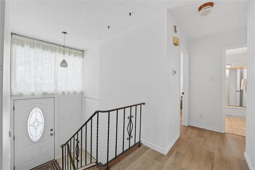 115 Houde Dr, Winnipeg, MB 