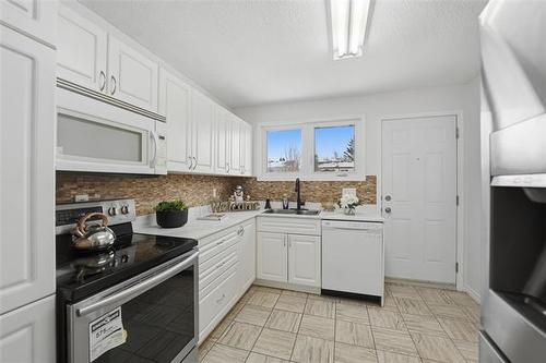 115 Houde Dr, Winnipeg, MB 