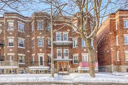 2455  - 3 Boul. Édouard-Montpetit  Montréal (Côte-Des-Neiges/Notre-Dame-De-Grâce), QC H3T 1J5