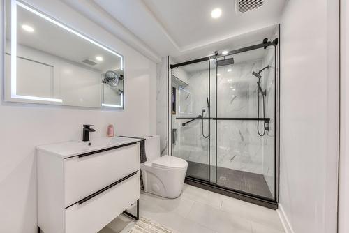 Salle de bains - 10 Ch. Cascade, Gore, QC - Indoor Photo Showing Bathroom