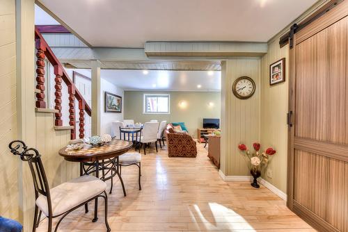 Hall d'entrée/Vestibule - 10 Ch. Cascade, Gore, QC - Indoor Photo Showing Other Room