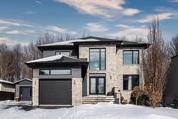 7 Rue Molière  Saint-Jean-Sur-Richelieu, QC J2W 0C1