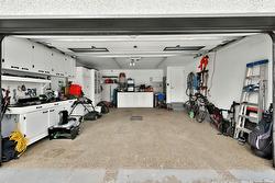 Garage - 
