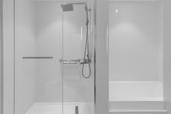 Ensuite bathroom - 