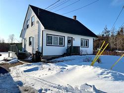 1472 Lorneville RD  Saint John, NB E2M 7H6