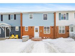 25 Deer Park  Oromocto, NB E2V 1J4