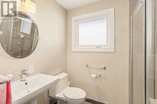 2004 Dorval Avenue, Ottawa, ON - Indoor Photo Showing Bathroom