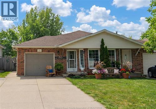 21 BRIARWOOD AVENUE  Leamington, ON N8H 5G2