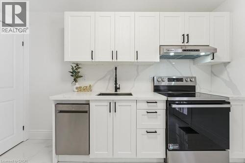 63 Argyle Avenue, Hamilton, ON - Indoor Photo Showing Kitchen