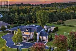 111 LAKE WOODS DRIVE  Whitchurch-Stouffville, ON L4A 1P1