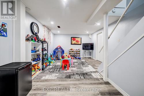 52 Uxbridge Crescent, Kitchener, ON - Indoor