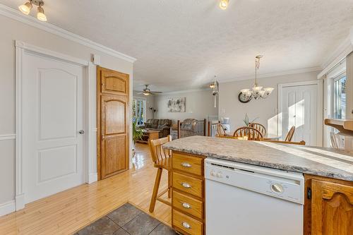 Cuisine - 551 Rue Merrill, Coaticook, QC - Indoor Photo Showing Kitchen