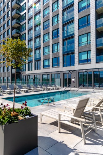 Pool - 802-2000 Rue Sauvé O., Montréal (Ahuntsic-Cartierville), QC - Outdoor With In Ground Pool With Facade