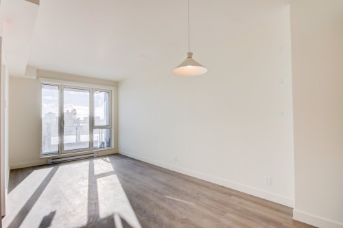 Salle à manger - 601-1900 Rue Yvette-Brillon, Montréal (Ahuntsic-Cartierville), QC - Indoor Photo Showing Other Room