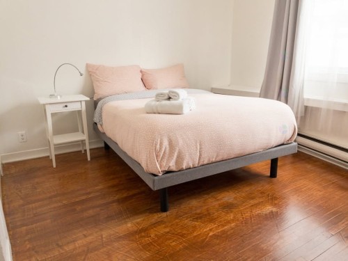 Chambre à coucher - 1-87 Rue Milton, Montréal (Le Plateau-Mont-Royal), QC - Indoor Photo Showing Bedroom