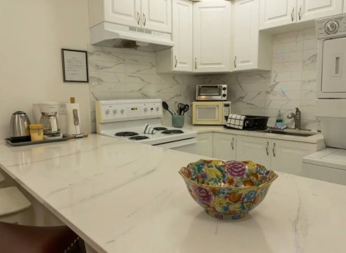 Cuisine - 1-87 Rue Milton, Montréal (Le Plateau-Mont-Royal), QC - Indoor