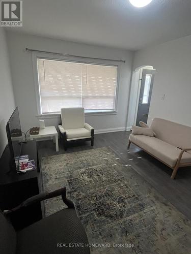 322 Cosburn Avenue, Toronto, ON - Indoor Photo Showing Living Room