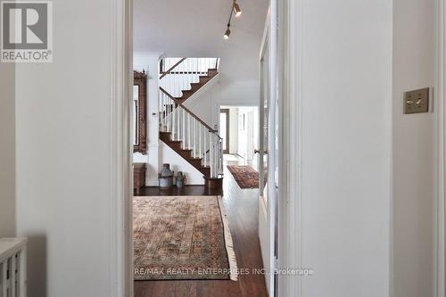 48 Cumberland Drive, Mississauga, ON - Indoor Photo Showing Other Room