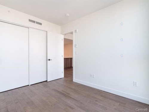 Chambre à coucher - 3208-1245 Rue De Bleury, Montréal (Ville-Marie), QC - Indoor Photo Showing Other Room