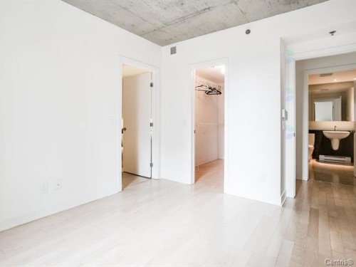 Master Bedroom - 554-1414 Rue Chomedey, Montréal (Ville-Marie), QC - Indoor Photo Showing Other Room