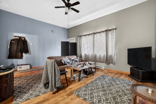 Living Room - 4201 Rue De Verdun, Montréal (Verdun/Île-Des-Soeurs), QC - Indoor