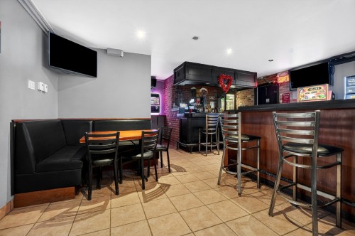 Commerce - 4201 Rue De Verdun, Montréal (Verdun/Île-Des-Soeurs), QC - Indoor Photo Showing Dining Room