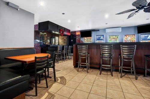 Commerce - 4201 Rue De Verdun, Montréal (Verdun/Île-Des-Soeurs), QC - Indoor Photo Showing Dining Room