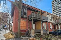 216 BAY STREET  Ottawa, ON K1R 5Y9