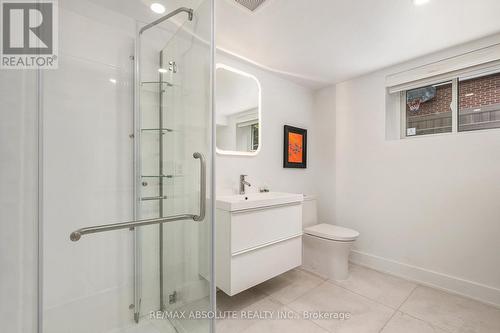 160 Begonia Avenue, Ottawa, ON - Indoor Photo Showing Bathroom