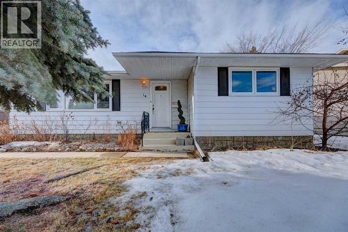14 Munro Crescent  Red Deer, AB T4N 0J1