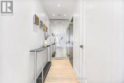 401 - 6 JACKES AVENUE  Toronto, ON M4T 0A5