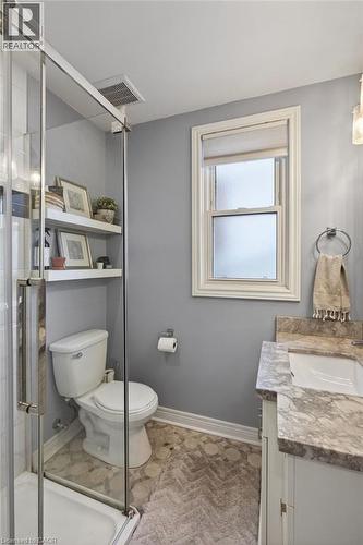 494 Upper Wentworth Street, Hamilton, ON - Indoor Photo Showing Bathroom