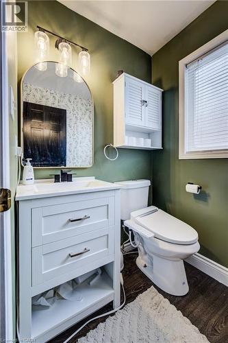 144 Patton Drive, Cambridge, ON - Indoor Photo Showing Bathroom