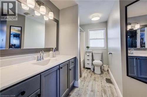 144 Patton Drive, Cambridge, ON - Indoor Photo Showing Bathroom
