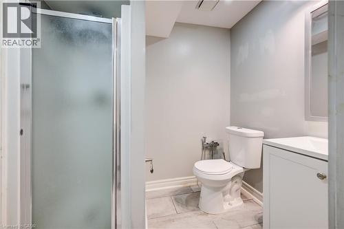 144 Patton Drive, Cambridge, ON - Indoor Photo Showing Bathroom